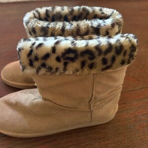 Unknown Tan Slippers with Leopard Print Trim